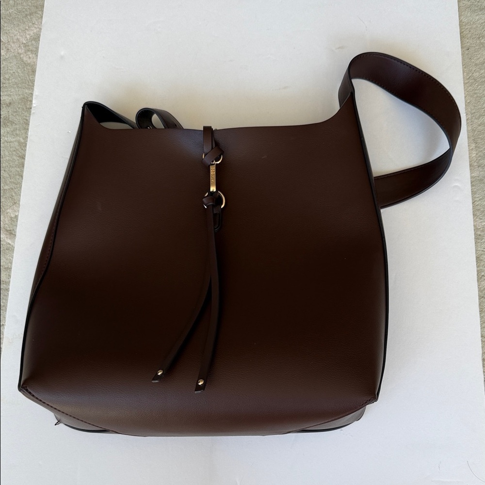 Chic Brown Leather Shoulder Bag